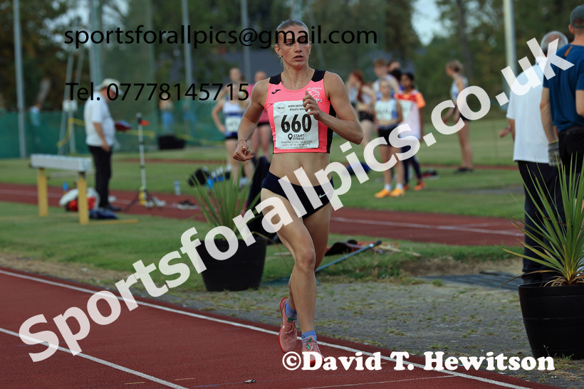 800 metres, 2025 NEGP No 6 Monkton, Wednesday, August 13th.  Photo: David T. Hewitson/Sports for All Pics
